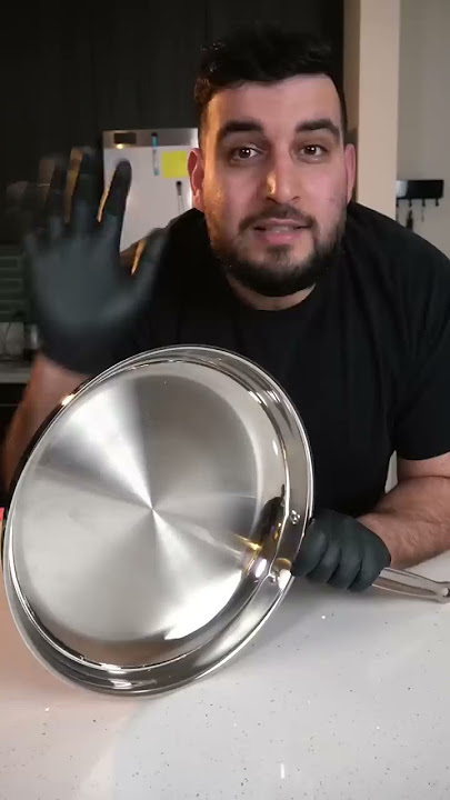 Who knew non-stick came with toxic chemicals 🧪 #shorts #stainlesssteel #nonstick #chemical