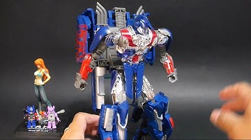 胡服騎射的變形金剛分享時間212集 AGE OF EXTINCTION   First Edition OPTIMUS PRIME 變形金剛4 日版 柯博文