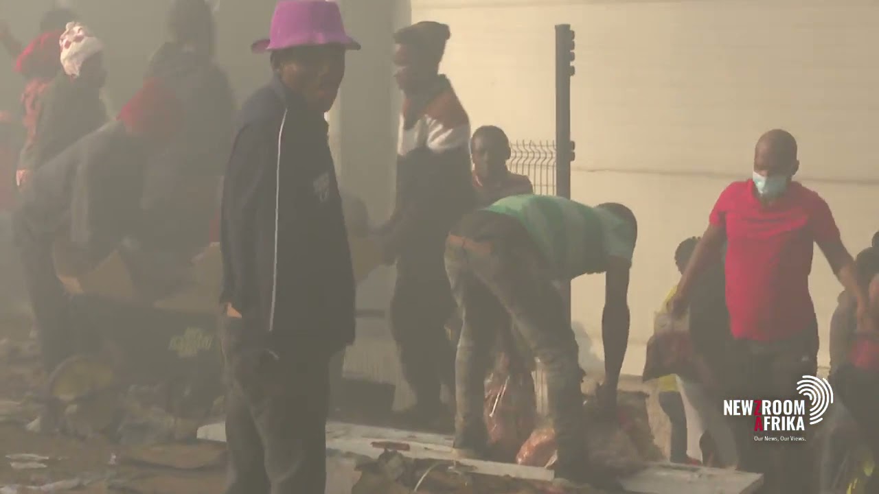 Hammarsdale warehouse on fire