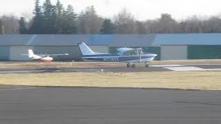 Cessna 172N Skyhawk Take-Off at Central Jersey Regional Airport (47N)