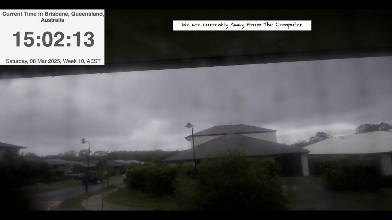 Cyclone Alfred LIVE🔴 - DAY 4 Keeping updated & playing games