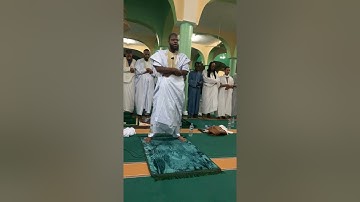 مقتطف من صلاة للتراويح بمسجد محمد الحسن الددو - القارئ رمضان محمود بيجل