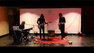 Melting Clouds - Fade Away (Live)