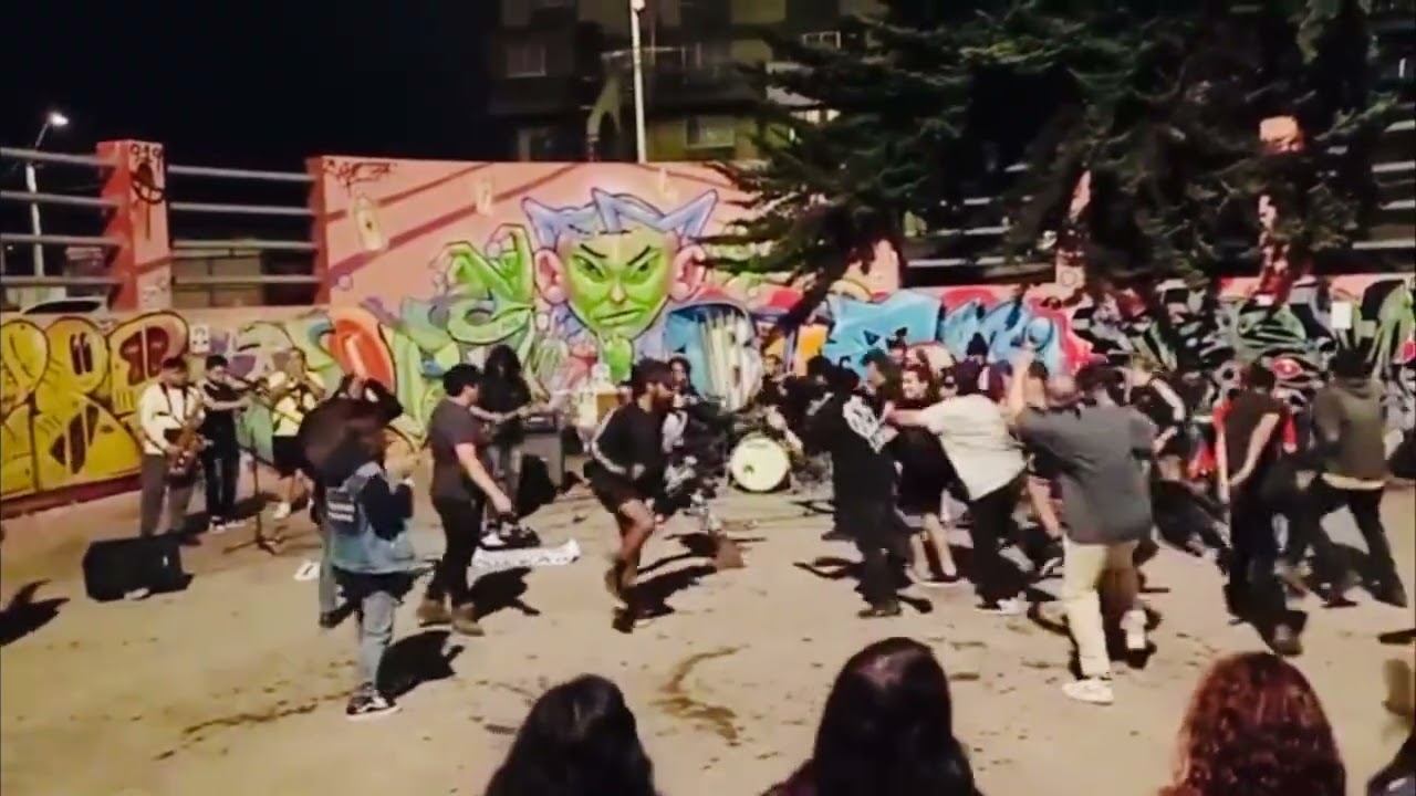 AncestroSiniestro - El poder por nuestras manos (en vivo)