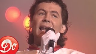 Video thumbnail of "Bernard Minet - La chanson des héros (Extrait du spectacle BIOMAN 88)"