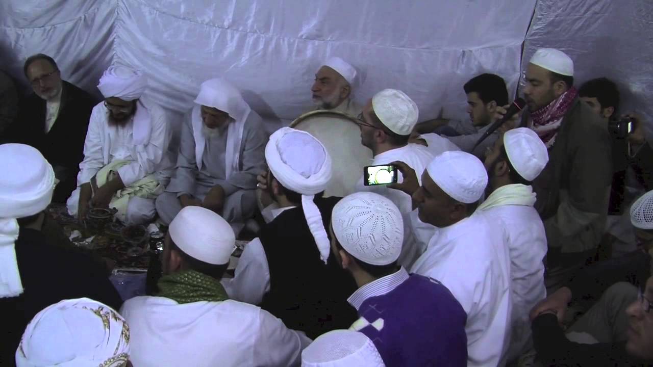 صلوا عليه وسلموا تسليما - أسامة خمايسة أبو جعفر -  بحضور الحبيب عمر بن حفيظ