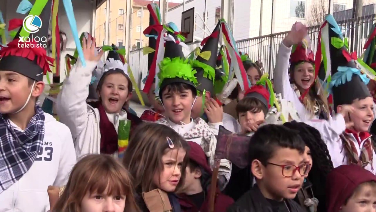 Bernart Etxepare ikastetxea - Ihauteri festa 2018