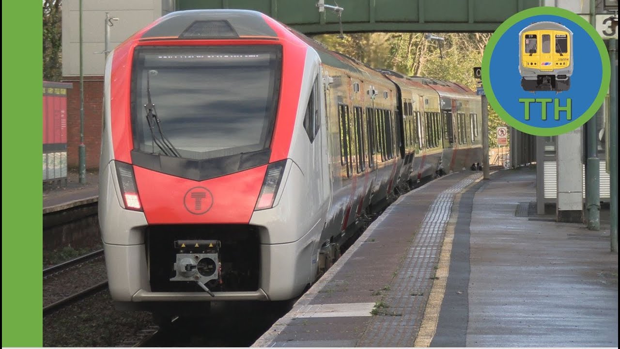 Trenau yn Radur - Trains at Radyr