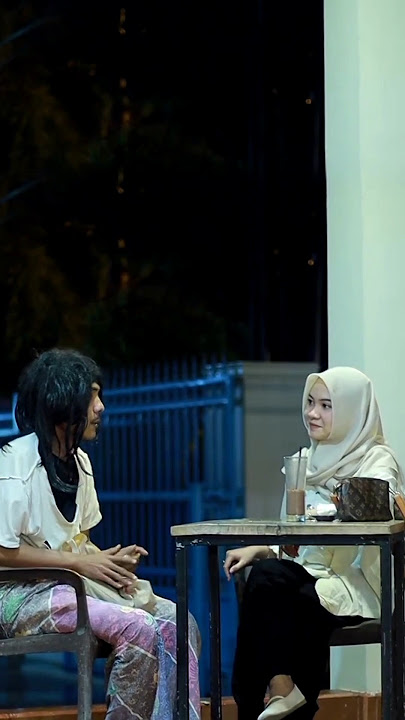 Ini dia yang namanya contoh cewek hijab baik hati #fyp #foryoupage #viralvideo #viral #shorts