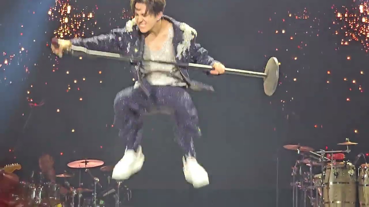 Dimash   Unforgettable Day, 14 11 25 Berlin (fancam)