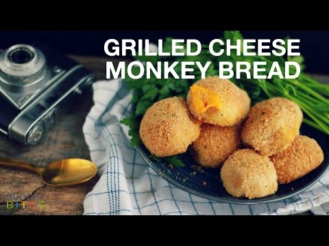 Grilled Cheese Monkey Bread