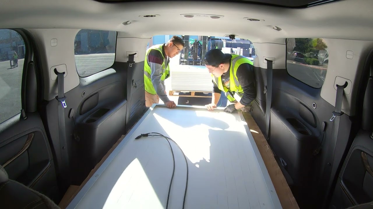 Loaded for Sunshine, SanTan Solar, Solar Panel Order Pickup, E Germann Rd, Gilbert, Arizona 4 Nov 22