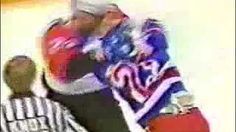 George McPhee vs Rick Tocchet Mar 22, 1986