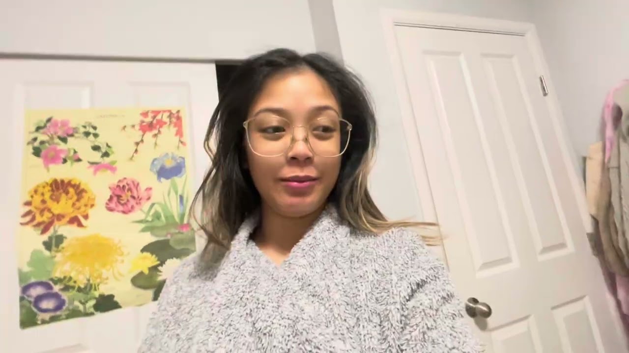 More Packages?! | Vlogmas 2025 - Day 2 