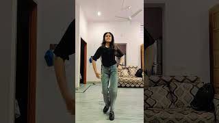 Minnal Adikudhadi | Double Occupancy l Santhosh, Reshma, Samyuktha, Vinoth | Sam CS #dance #shorts