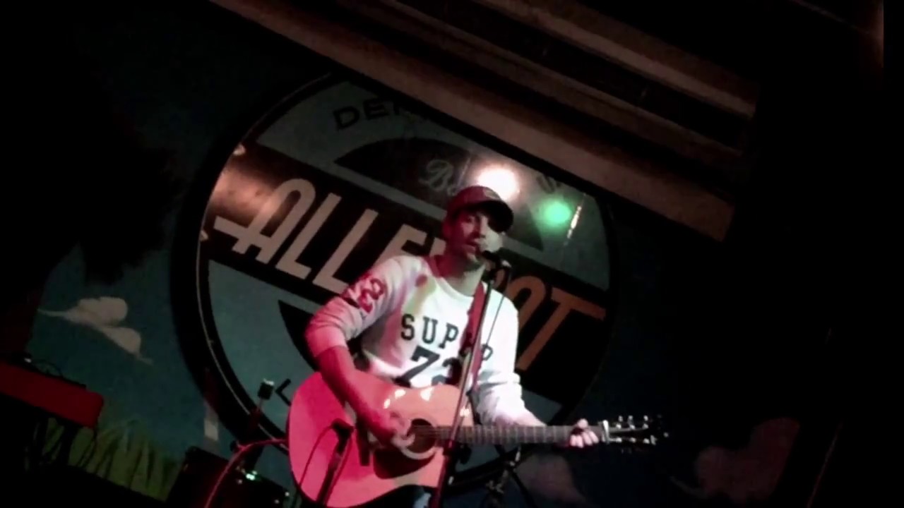 Three Good Friends - Dan Bond @ Alley Cat London