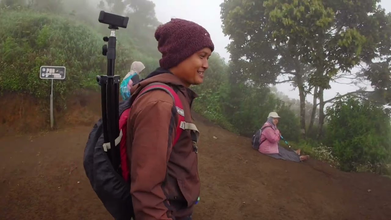 TEKTOK GUNUNG KEMBANG VIA LENGKONG LAGIIII || FULL KABUT TRECK LICIN DAN AKHIRNYA MEMUTUSKAN TURUN |
