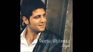 Özgür akademir-leyle Resimi