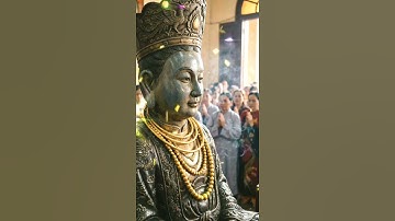 Cận Cảnh Tượng Bà Chúa Xứ Núi Sam – Vẻ Từ Bi Giữa Khói Nhang Miền Tây