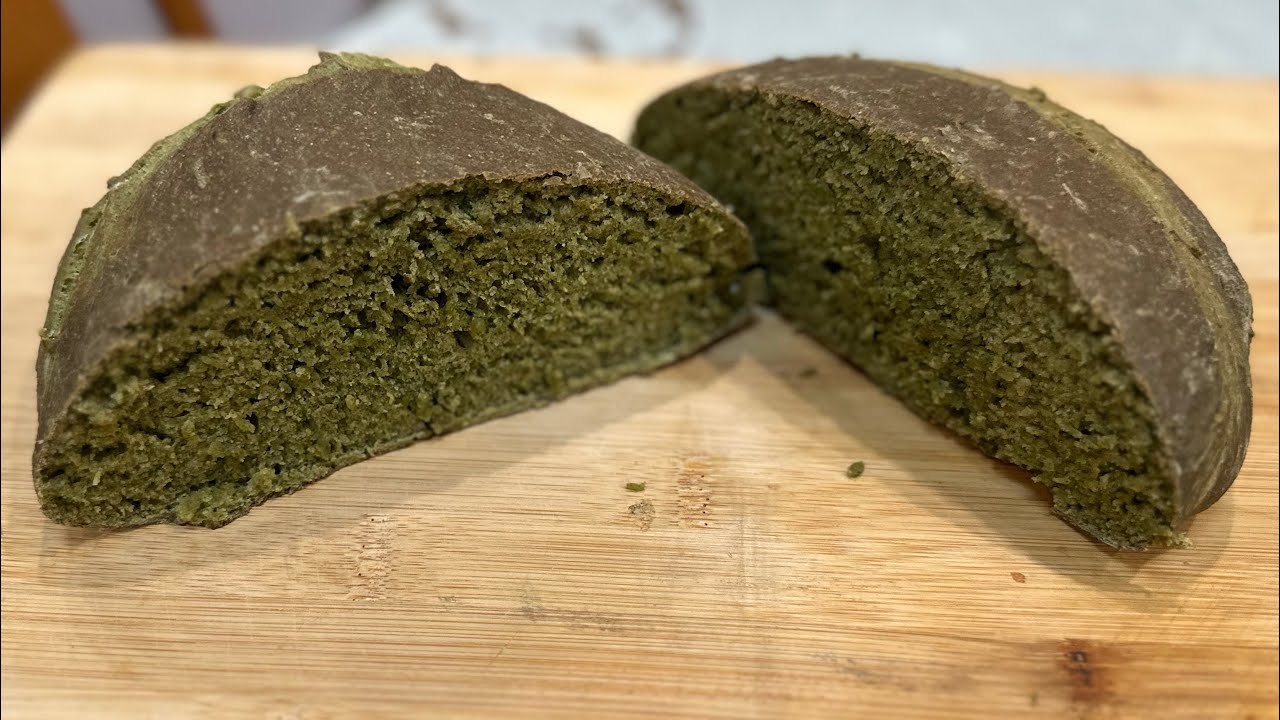 Έφτιαξα ψωμί από αλεύρι τσουκνίδας που έφτιαξα μόνος μου 🌿🍞