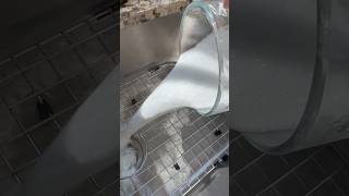 best cleaning hack ever 🧼 #cleaning #hacks #cleaningtips #secrethacks