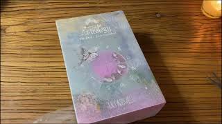 天体占星术神谕卡开箱 /Heavenly Bodies Astrology Deck unboxing