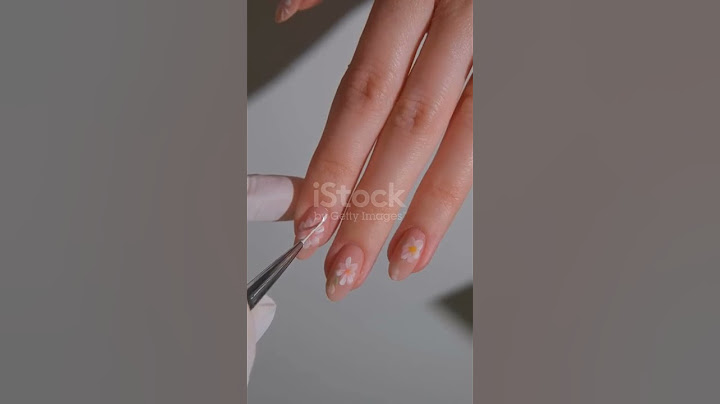 Press On Nails That Look Like Salon Acrylics?! 👀💅👉 Try them today #USANailTrends#PressOnNails
