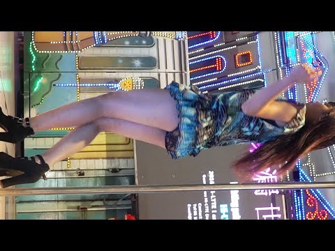 六腳晚會 2 舞台車演唱 16