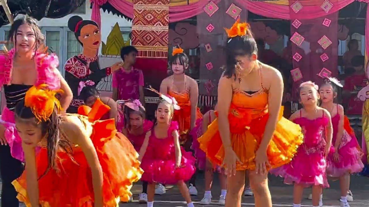 น้องเวียงพิงค์ เป็นเชียร์ลีดเดอร์ กีฬาสี2568