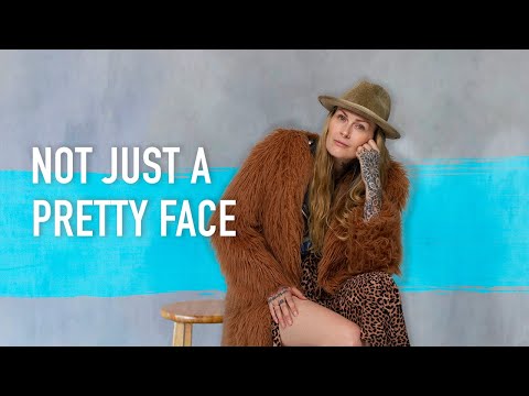 Navigating "Pretty Privilege": How Lindsey Bliss Is Balancing Self-Love & The Weight of The World