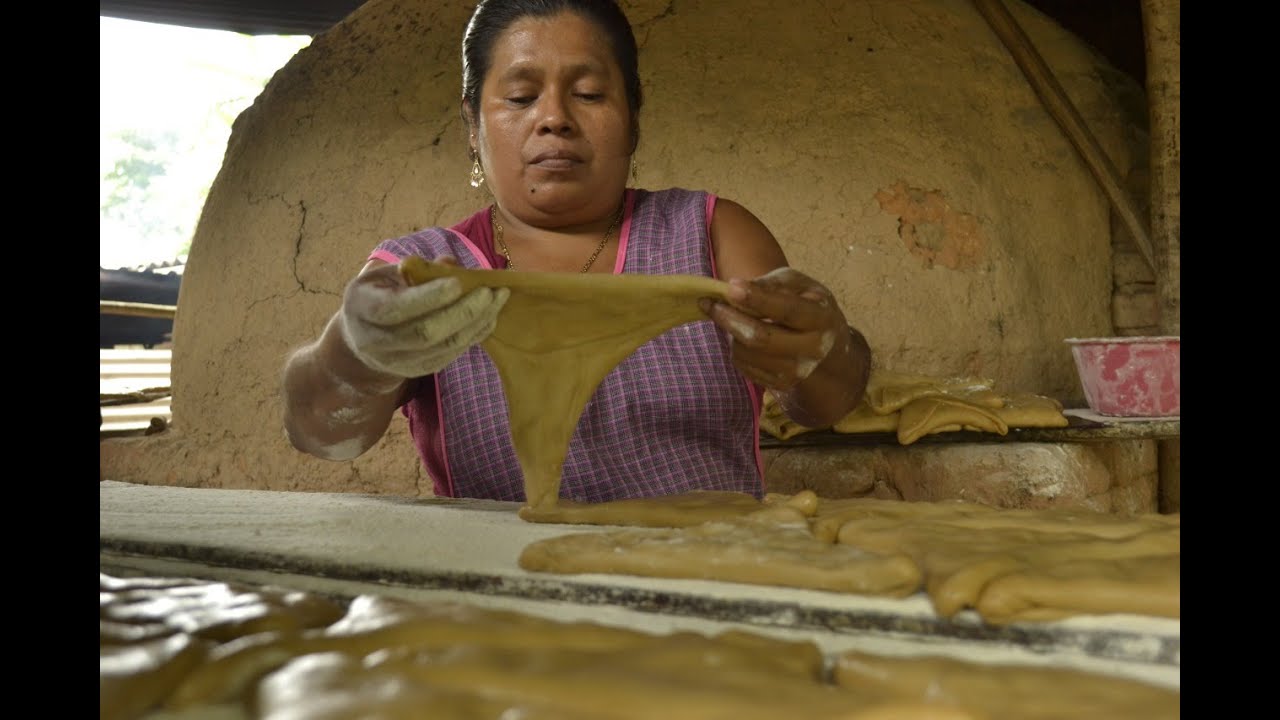 Pan de pico, un manjar de la costa oaxaqueña