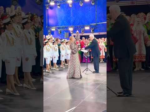 Выходила на берег Катюша Варвара и Большой Хор 1200 человек варвара катюша Katysha 