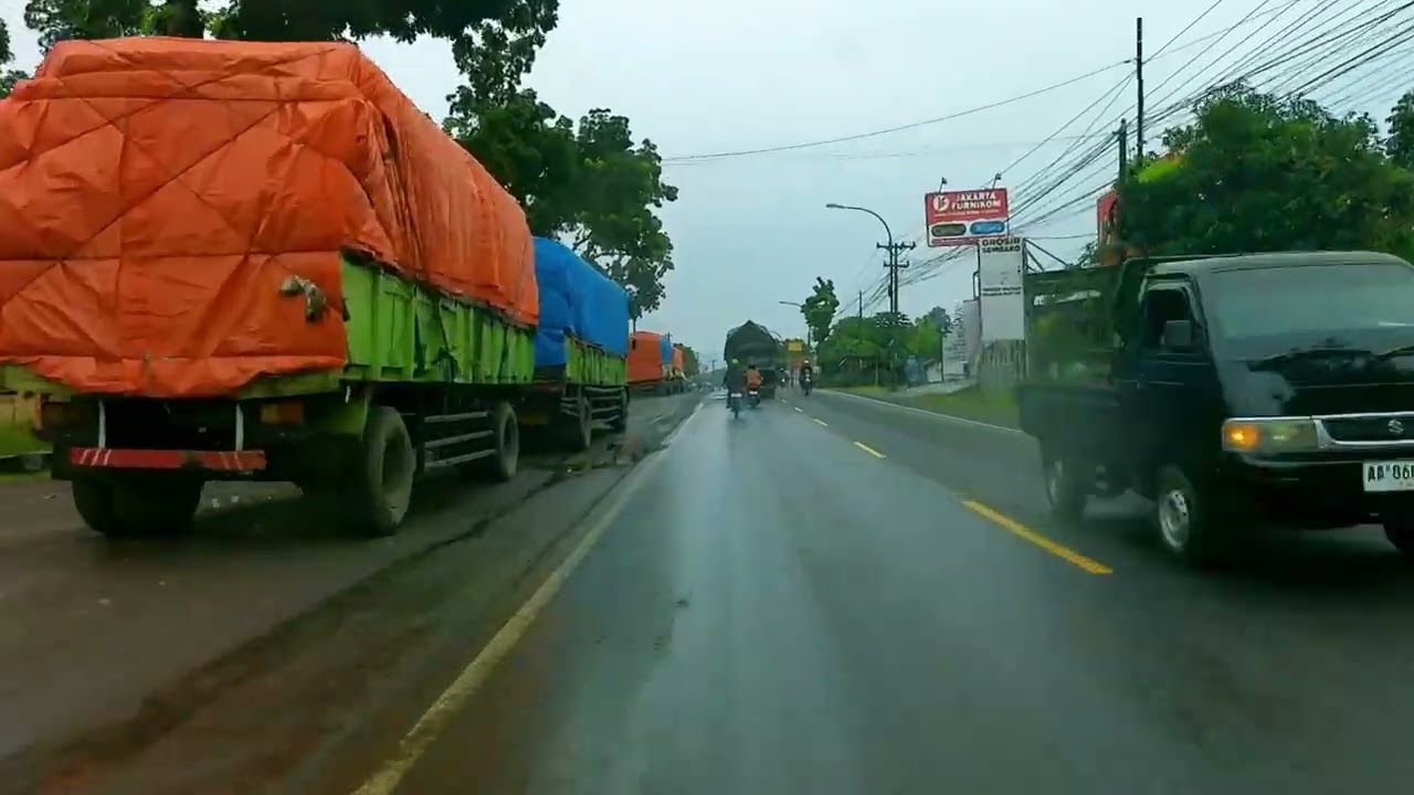 ⚠️ JALAN BERLUBANG TERKECOH AIR! 😱 Bayan After Rain | Senin Pagi 🏍️💦
