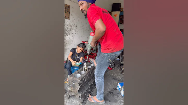 How to sleeve polish Cummins Engine #shortsfeed #automobile #repair #truck #trector #jcb #scorpio