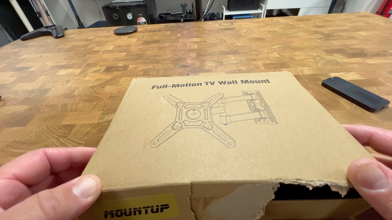 TV Monitor Wall Mount Bracket Articulating Arms Swivel Tilt Extension Rotation for Most 13 42 Inch