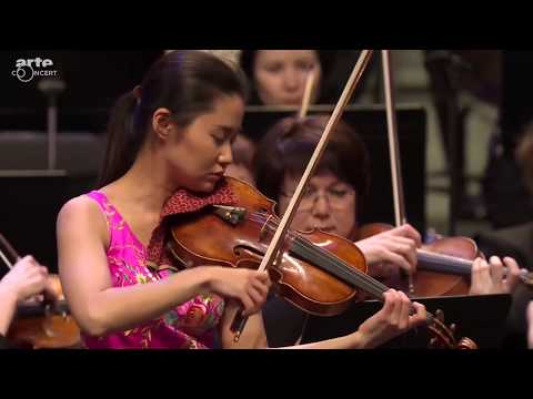 Sayaka Shoji plays Tchaikovsky : Violin Concerto in D major, Op.35