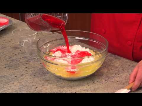 how-to-make-strawberry-and-cream-cupcakes-with-betty-crocker