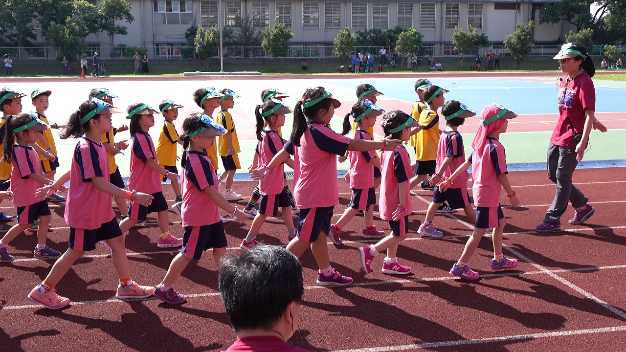 107學年度雙龍國小運動會創意進場(下)