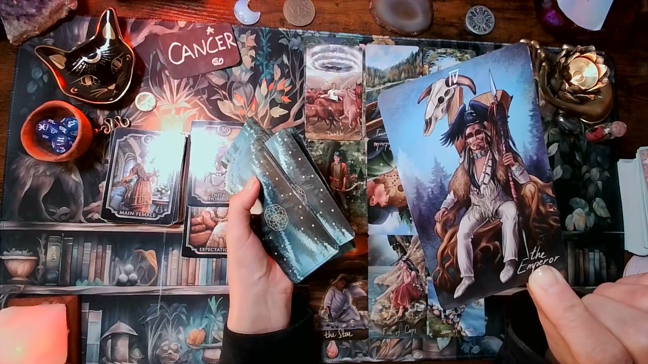 CANCER♋YOUR LOVE LIFE IS ABOUT TO GET INTERESTING...😊🙏💘