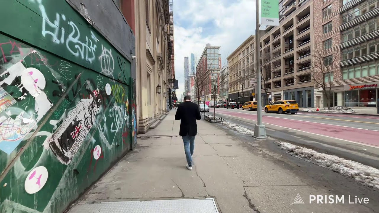 LIVE • NEW YORK CITY