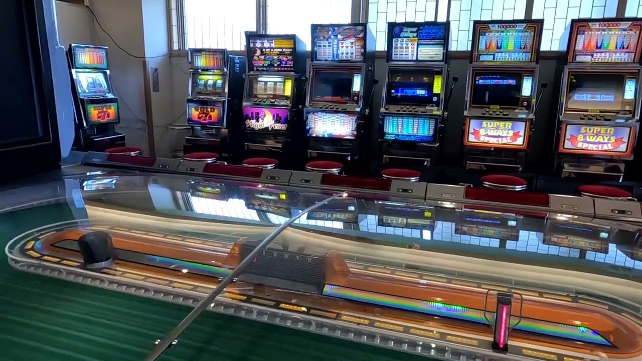 パブミラー ロイヤルアスコット SEGA　セガ　競馬　メダル　アーケード　馬 現役で稼働中！】 セガ ロイヤルアスコット #001 - YouTube
