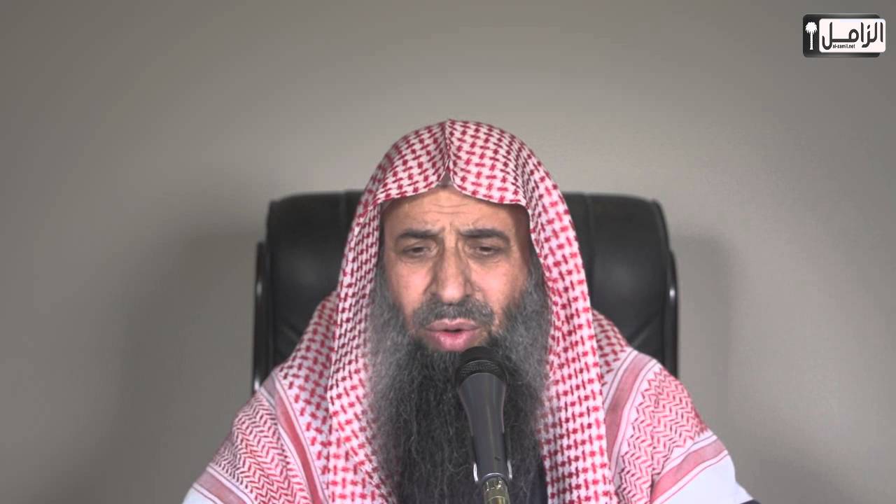 هل يمنع الكحل من وصول الماء إلى الجلد عند الوضوء؟