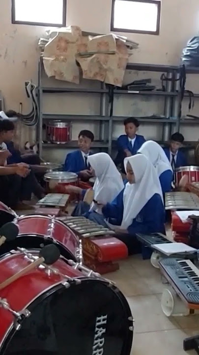 Gamelan plus drum band