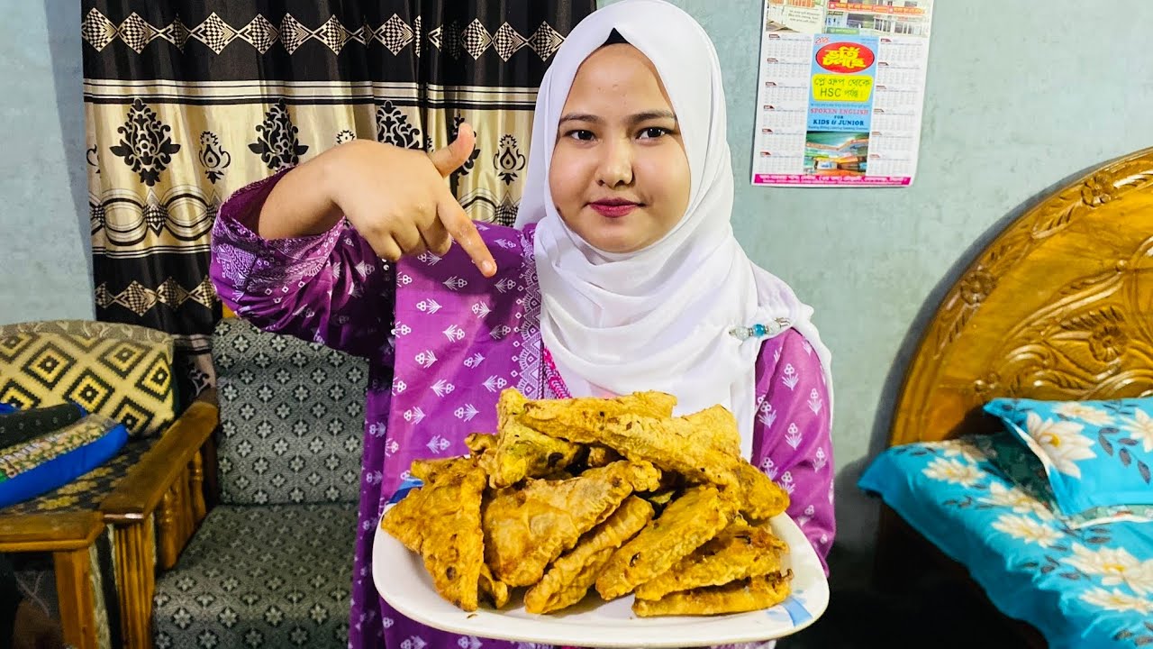 আজকে অনেক দিন পর মৌমিতা নতুন রেসিপি ভিডিও বানালো। 