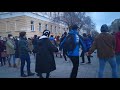 Несогласованная акция протеста в Оренбурге. Люди поют "Перемен"