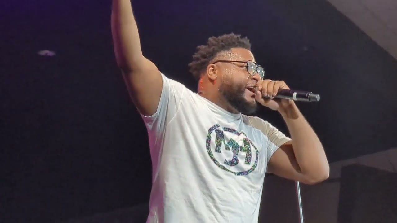 MICHAEL J HOLLOWAY FULL PRAISE & WORSHIP in Jacksonville, FL 2023