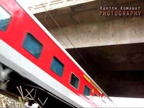 High speed bang of 22414 Madgaon Rajdhani, The newest Capital class train of India