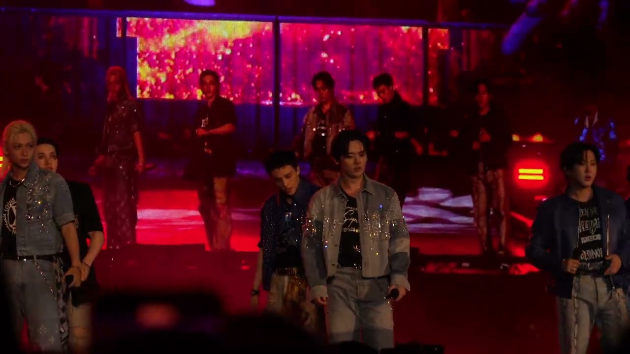 250601 Stray Kids(스트레이 키즈) 'GIANT + Walkin On Water' | World Tour 