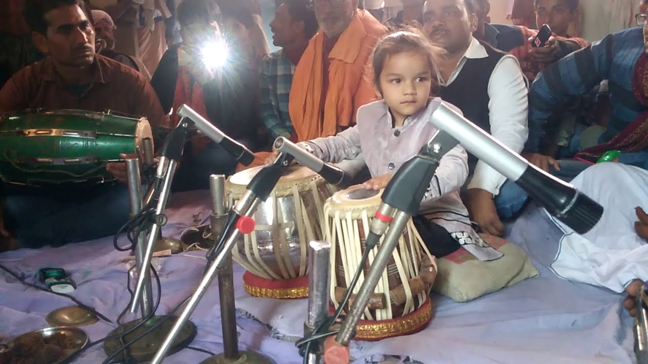 Chota bacha ka tabla bajya pawan Singh ho gayag de