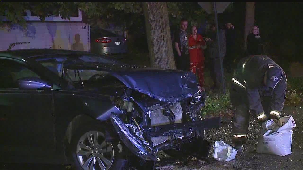 1 injured in Youngstown crash - YouTube